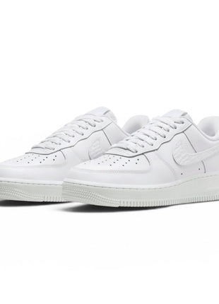 Tenis Nike W Air Force 1 07 SE IO4837 100 - Latyce